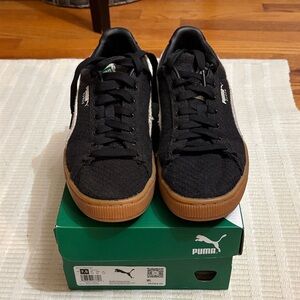 Puma Black Sneakers with Brown Sole